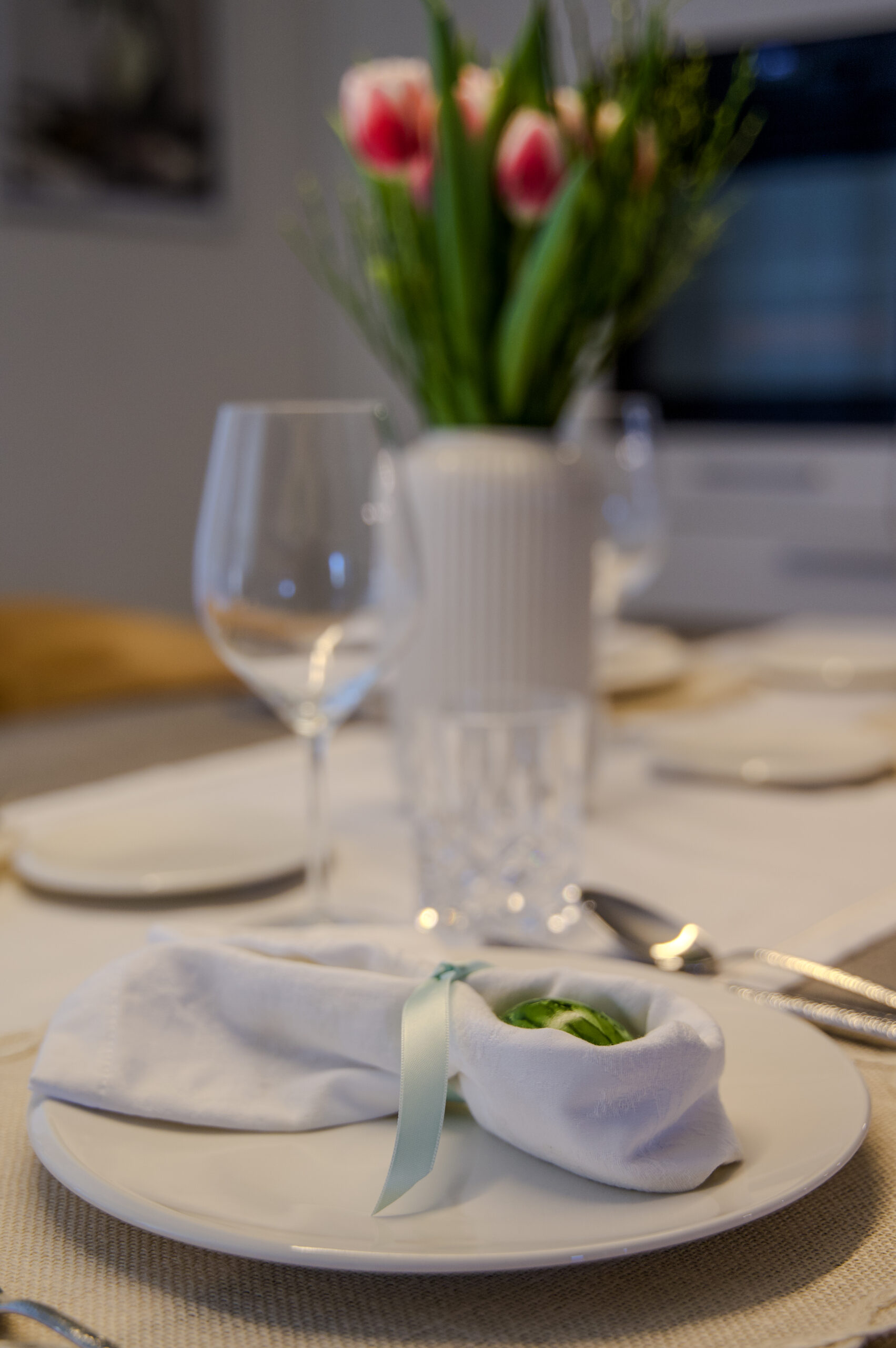 A traditional Omani meal served on a large table, showcasing hospitality, etiquette, and Omani culture